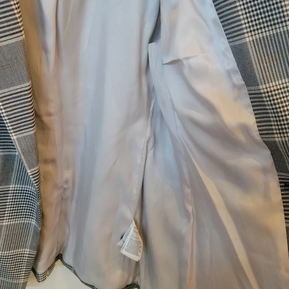 H & M - Picture 6 of 15